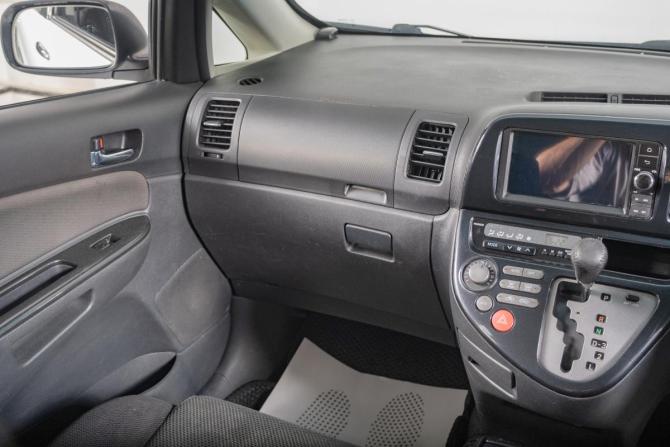 Toyota Wish I Рестайлинг с пробегом 2005 года, цена 999 000 рублей, 300000 км, компактвэн, Автокод Объявления