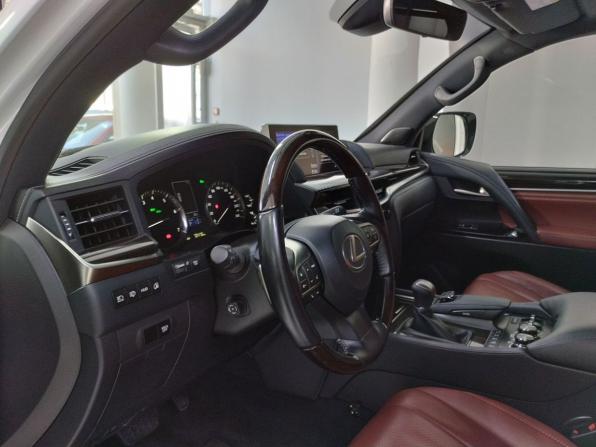Lexus LX III Рестайлинг 2 с пробегом 2017 года, цена 8 190 000 рублей, 70476 км, внедорожник, Автокод Объявления