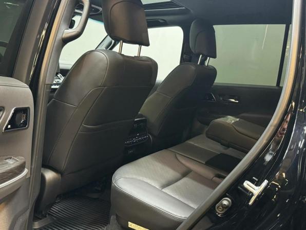 Toyota Land Cruiser 300 Series с пробегом 2021 года, цена 11 987 000 рублей, 8000 км, внедорожник, Автокод Объявления