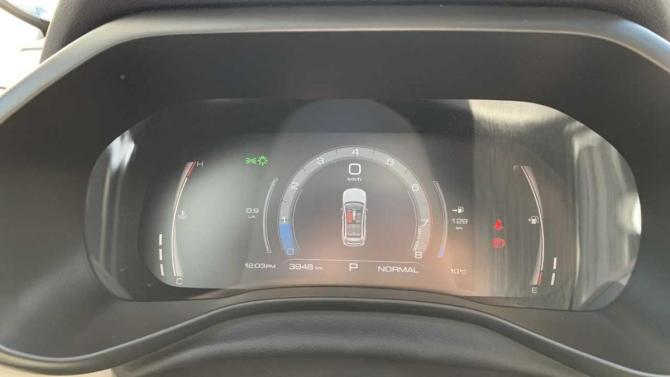 Haval Jolion I Рестайлинг с пробегом 2024 года, цена 2 300 000 рублей, 3941 км, внедорожник, Автокод Объявления