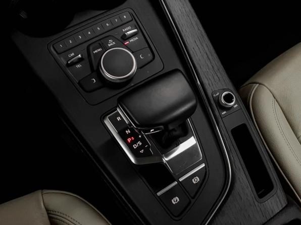 Audi A4 V (B9) с пробегом 2017 года, цена 2 170 000 рублей, 109999 км, седан, Автокод Объявления