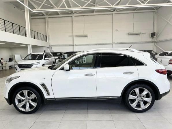 Infiniti FX II (S51) с пробегом 2009 года, цена 1 499 000 рублей, 250000 км, внедорожник, Автокод Объявления