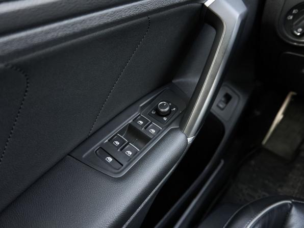 Volkswagen Tiguan II с пробегом 2017 года, цена 3 050 000 рублей, 117777 км, внедорожник, Автокод Объявления