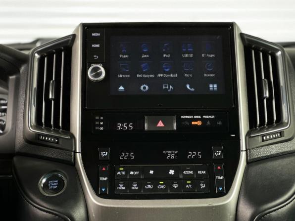 Toyota Land Cruiser 200 Series Рестайлинг 2 с пробегом 2017 года, цена 5 499 000 рублей, 165124 км, внедорожник, Автокод Объявления