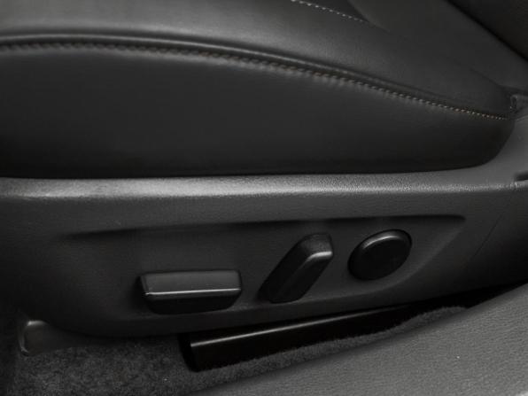 Mazda 3 IV (BP) с пробегом 2023 года, цена 2 790 000 рублей, 11267 км, седан, Автокод Объявления