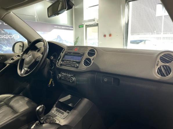 Volkswagen Tiguan I с пробегом 2010 года, цена 989 000 рублей, 198996 км, внедорожник, Автокод Объявления