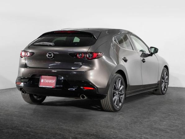 Mazda 3 IV (BP) с пробегом 2021 года, цена 1 550 000 рублей, 120535 км, хэтчбек, Автокод Объявления