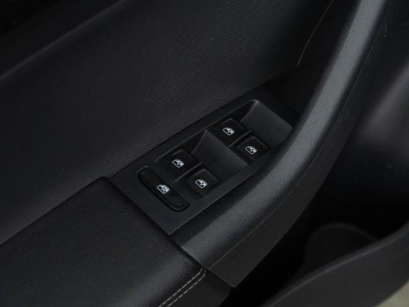 Volkswagen Polo VI с пробегом 2021 года, цена 1 950 046 рублей, 84113 км, лифтбек, Автокод Объявления
