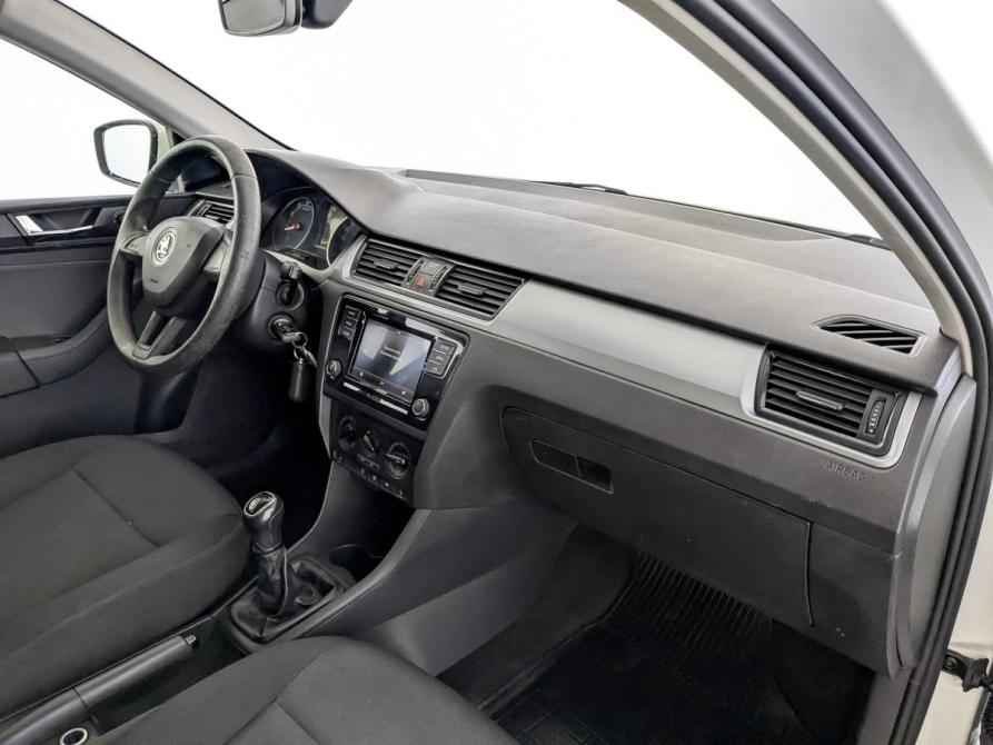Skoda Rapid I Рестайлинг Москва  - изображение 11
