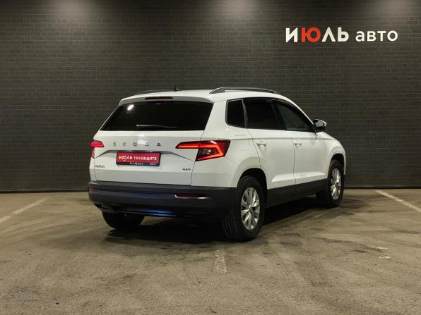 Skoda Karoq I с пробегом 2021 года, цена 2 599 000 рублей, 55997 км, внедорожник, Автокод Объявления