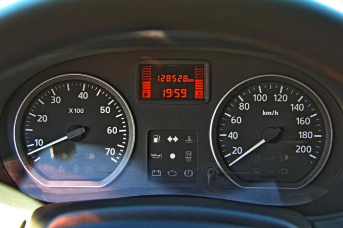 Renault Sandero I с пробегом 2013 года, цена 688 200 рублей, 127825 км, хэтчбек, Автокод Объявления