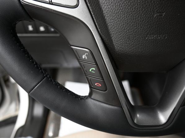 Hyundai Santa Fe III с пробегом 2013 года, цена 1 745 000 рублей, 201267 км, внедорожник, Автокод Объявления
