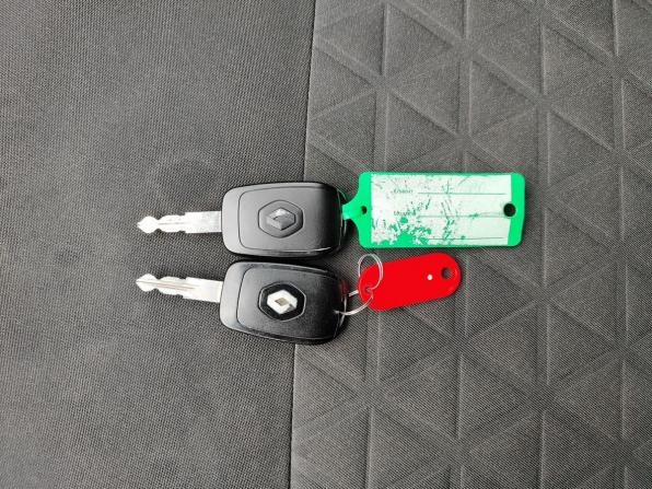 Renault Sandero II с пробегом 2016 года, цена 849 000 рублей, 95068 км, хэтчбек, Автокод Объявления