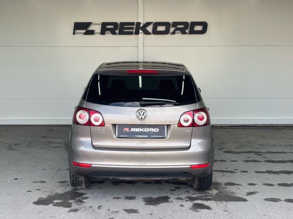 Volkswagen Golf Plus II с пробегом 2012 года, цена 929 000 рублей, 216497 км, хэтчбек, Автокод Объявления