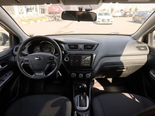 Kia Rio III Рестайлинг с пробегом 2017 года, цена 1 195 000 рублей, 139500 км, хэтчбек, Автокод Объявления