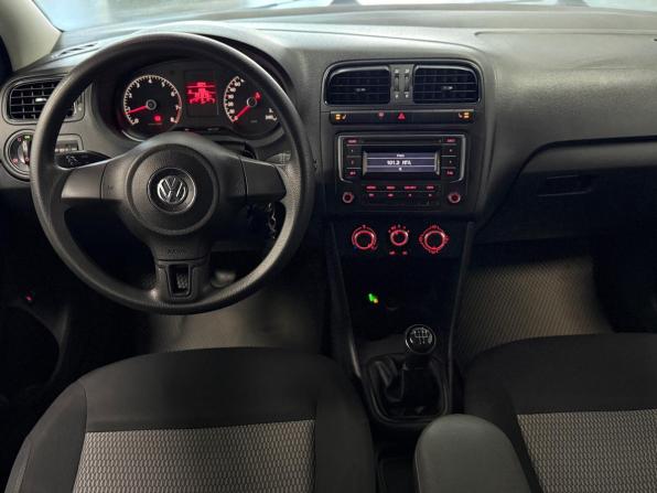 Volkswagen Polo V с пробегом 2013 года, цена 650 000 рублей, 230000 км, седан, Автокод Объявления