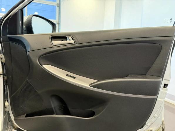 Hyundai Solaris I Рестайлинг с пробегом 2014 года, цена 720 000 рублей, 223011 км, седан, Автокод Объявления