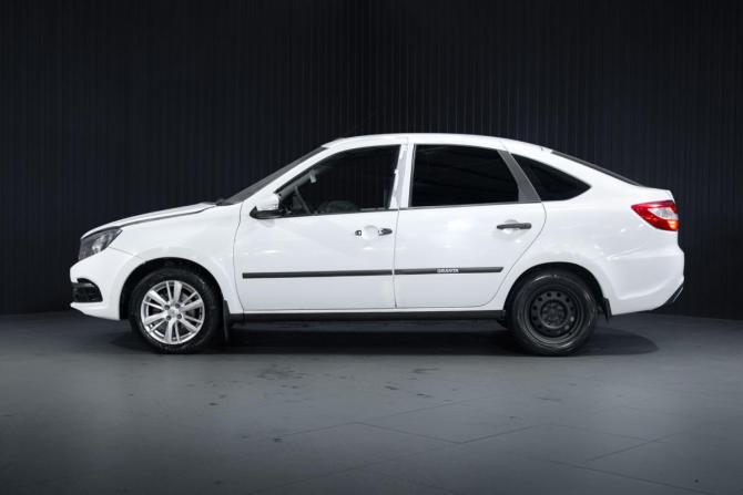 Lada (ВАЗ) Granta I Рестайлинг с пробегом 2023 года, цена 549 600 рублей, 54710 км, лифтбек, Автокод Объявления