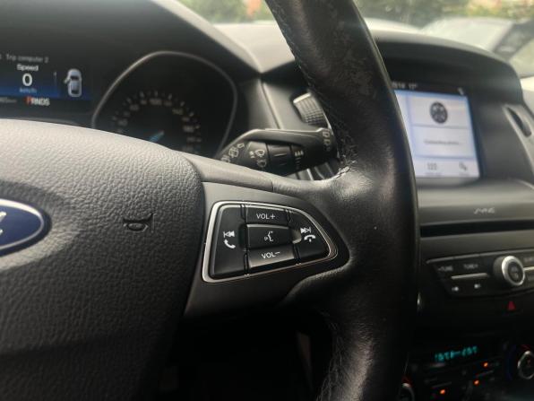 Ford Focus III Рестайлинг с пробегом 2018 года, цена 1 399 000 рублей, 118000 км, универсал, Автокод Объявления