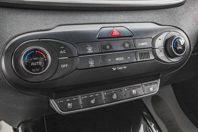 Kia Sorento III Prime с пробегом 2016 года, цена 2 449 000 рублей, 199000 км, внедорожник, Автокод Объявления