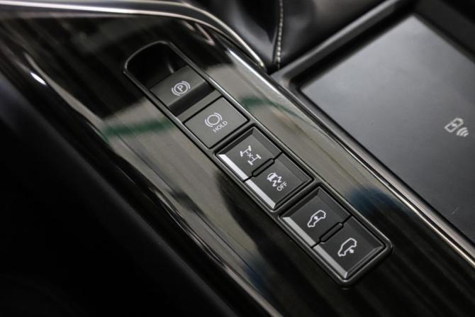 Lexus LX IV с пробегом 2023 года, цена 15 300 000 рублей, 37182 км, внедорожник, Автокод Объявления