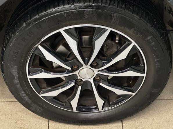 Renault Sandero II Рестайлинг с пробегом 2020 года, цена 1 320 000 рублей, 27839 км, хэтчбек, Автокод Объявления