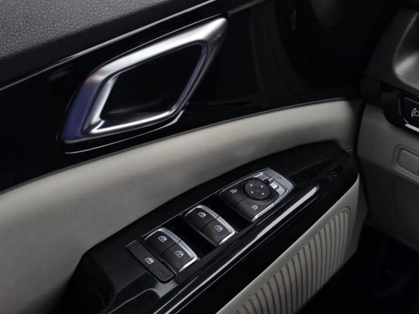 Kia Carnival IV с пробегом 2021 года, цена 3 550 000 рублей, 129534 км, минивэн, Автокод Объявления