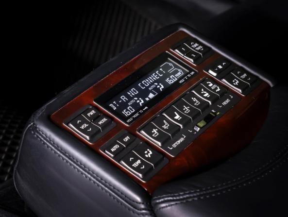 Lexus LS IV Рестайлинг с пробегом 2010 года, цена 1 850 000 рублей, 201397 км, седан, Автокод Объявления