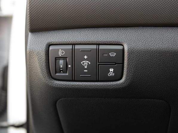 Hyundai Creta I Рестайлинг с пробегом 2021 года, цена 2 400 000 рублей, 53220 км, внедорожник, Автокод Объявления