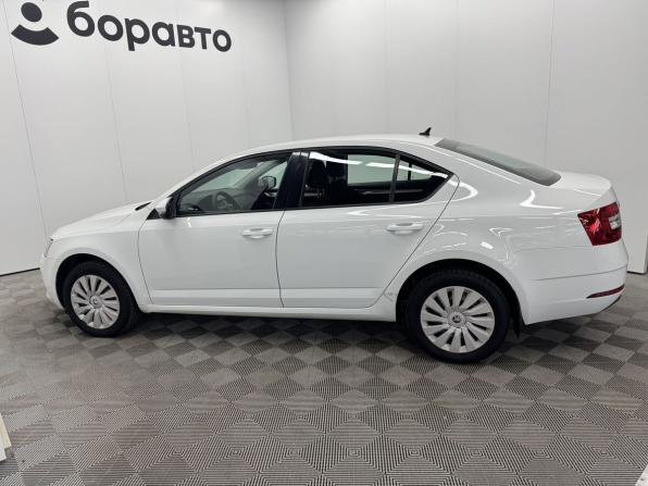 Skoda Octavia III (A7) Рестайлинг с пробегом 2019 года, цена 1 699 000 рублей, 116546 км, лифтбек, Автокод Объявления