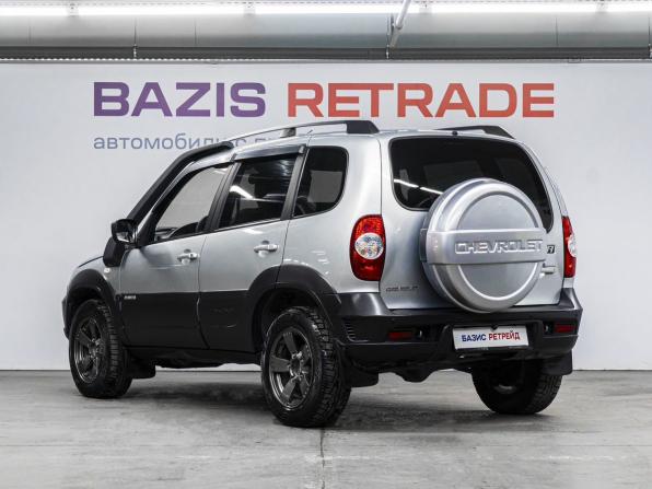 Chevrolet Niva I Рестайлинг с пробегом 2018 года, цена 790 000 рублей, 130264 км, внедорожник, Автокод Объявления