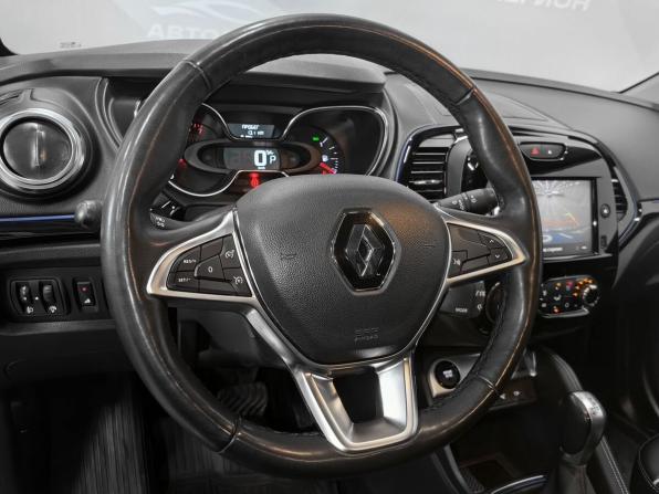 Renault Kaptur I Рестайлинг с пробегом 2021 года, цена 1 850 000 рублей, 75600 км, внедорожник, Автокод Объявления