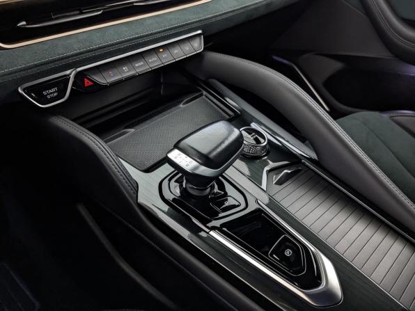 Geely Monjaro I с пробегом 2024 года, цена 3 410 000 рублей, 41939 км, внедорожник, Автокод Объявления