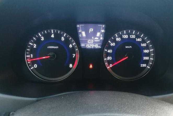 Hyundai Solaris I с пробегом 2012 года, цена 700 000 рублей, 192946 км, седан, Автокод Объявления