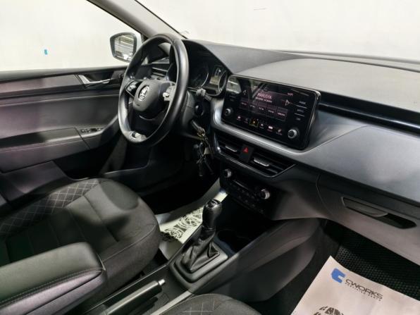 Skoda Rapid II с пробегом 2021 года, цена 1 626 000 рублей, 79774 км, лифтбек, Автокод Объявления