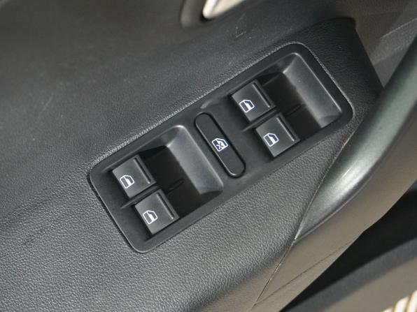 Volkswagen Polo V Рестайлинг с пробегом 2019 года, цена 1 272 000 рублей, 88103 км, седан, Автокод Объявления