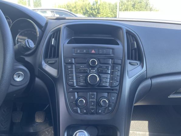 Opel Astra J с пробегом 2012 года, цена 660 000 рублей, 174789 км, хэтчбек, Автокод Объявления