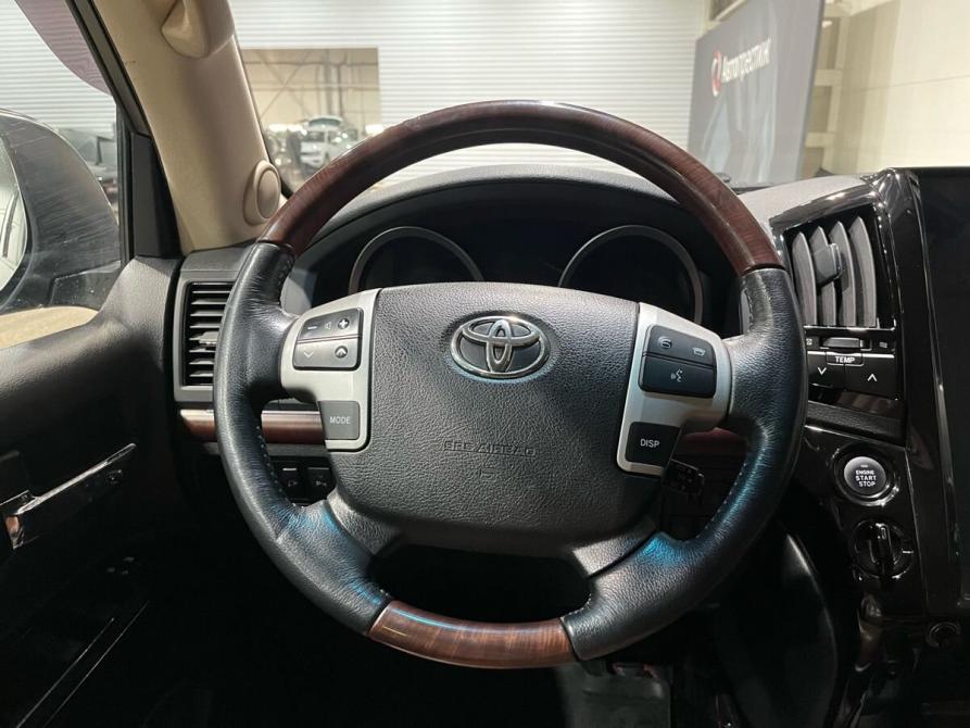 Toyota Land Cruiser 200 Series Рестайлинг 1 Пермь  - изображение 18