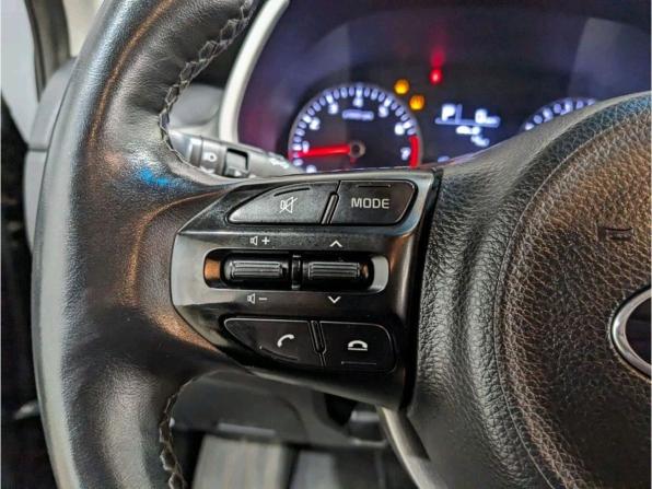 Kia Rio IV Рестайлинг с пробегом 2021 года, цена 1 545 000 рублей, 110000 км, седан, Автокод Объявления