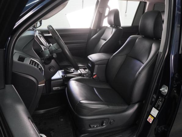 Toyota Land Cruiser Prado 150 Series Рестайлинг 2 с пробегом 2017 года, цена 4 989 000 рублей, 159021 км, внедорожник, Автокод Объявления