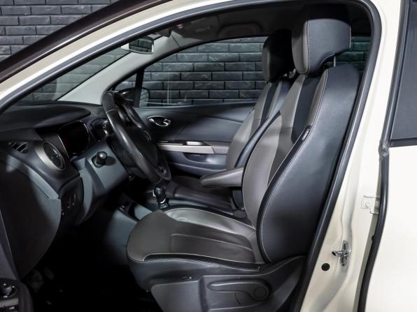 Renault Kaptur I с пробегом 2017 года, цена 1 470 000 рублей, 190709 км, внедорожник, Автокод Объявления