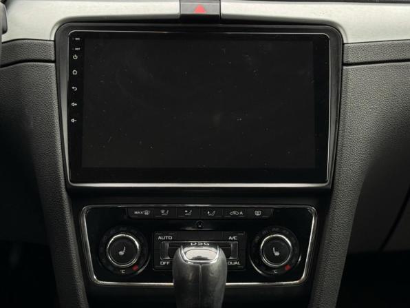 Skoda Superb II Рестайлинг с пробегом 2013 года, цена 1 049 000 рублей, 165214 км, лифтбек, Автокод Объявления