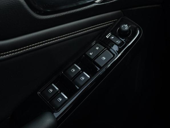 Isuzu D-Max III с пробегом 2025 года, цена 4 050 000 рублей, 20 км, offers.body_type.unknown, Автокод Объявления