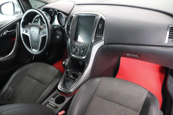 Opel Astra J с пробегом 2011 года, цена 550 000 рублей, 237298 км, хэтчбек, Автокод Объявления