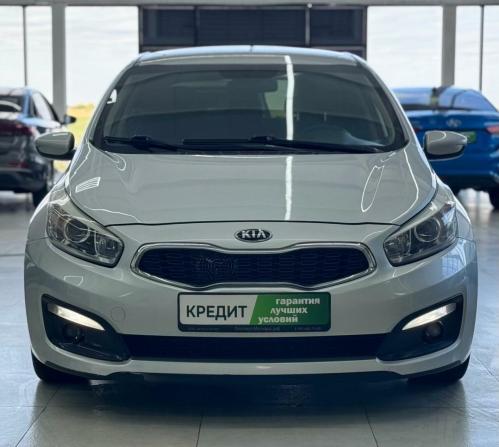 Kia Ceed II Рестайлинг с пробегом 2017 года, цена 1 299 000 рублей, 168000 км, хэтчбек, Автокод Объявления