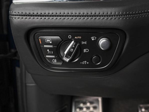 Bentley Bentayga I с пробегом 2018 года, цена 10 999 000 рублей, 80723 км, внедорожник, Автокод Объявления