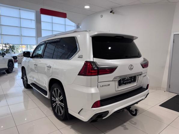 Lexus LX III Рестайлинг 2 с пробегом 2020 года, цена 8 600 000 рублей, 194245 км, внедорожник, Автокод Объявления
