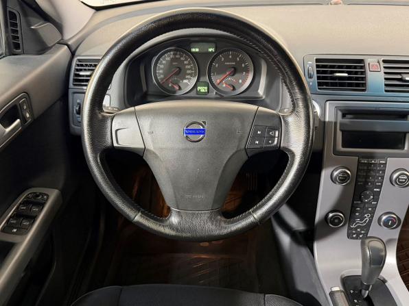 Volvo S40 II Рестайлинг с пробегом 2008 года, цена 649 800 рублей, 290000 км, седан, Автокод Объявления
