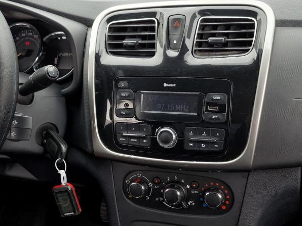 Renault Logan II Рестайлинг с пробегом 2021 года, цена 709 000 рублей, 248834 км, седан, Автокод Объявления