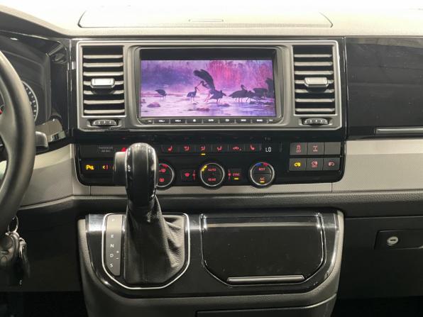 Volkswagen Multivan T6 с пробегом 2015 года, цена 3 140 000 рублей, 269384 км, минивэн, Автокод Объявления